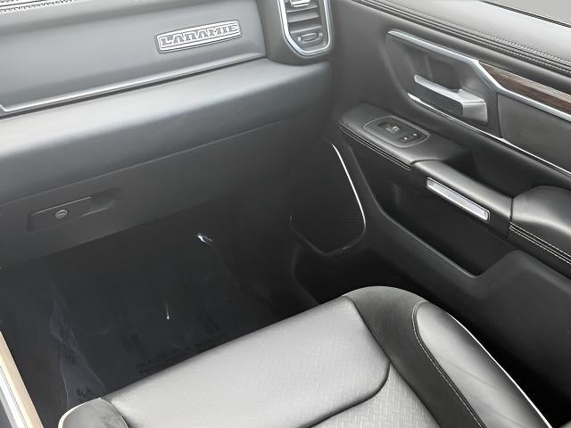 2019 RAM 1500 Laramie 4x4 Crew Cab 5'7 Box