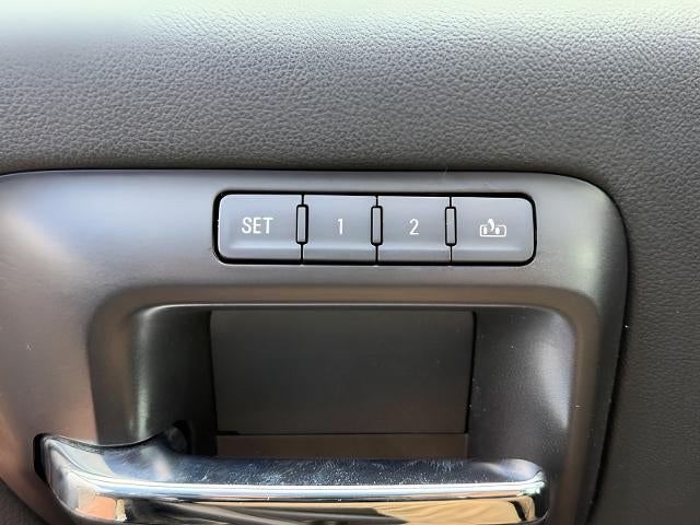 2015 Chevrolet Silverado 2500 HD CREW CAB PICKUP - STANDARD BED