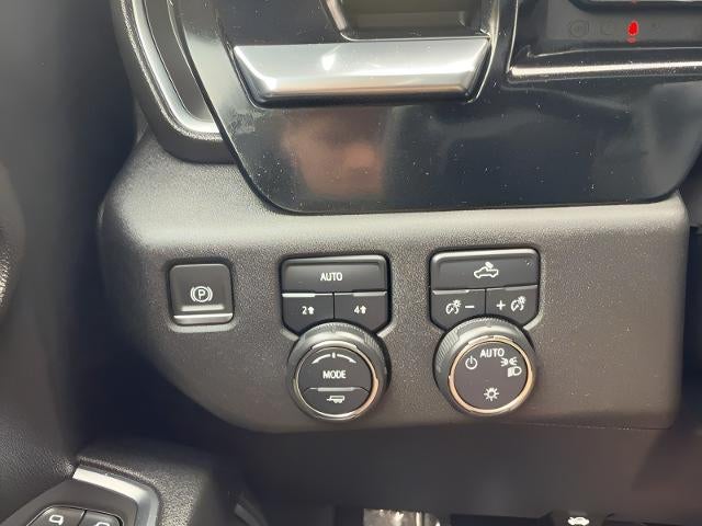 2024 Chevrolet Silverado 1500 4WD CREW CAB SHORT BED LT WITH 2FL