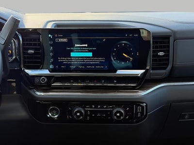 2024 Chevrolet Silverado 1500 4WD Crew Cab 147 LT w/2FL