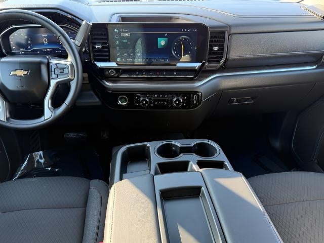 2024 Chevrolet Silverado 1500 4WD Crew Cab 147 LT w/2FL