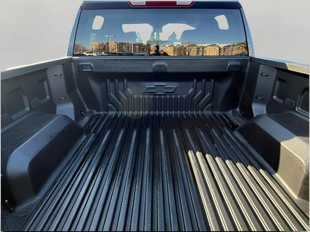 2024 Chevrolet Silverado 1500 4WD Crew Cab 147 LT w/2FL
