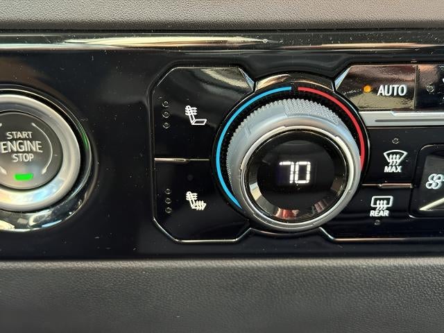 2023 Chevrolet Silverado 1500 4WD Crew Cab 147 LT w/2FL