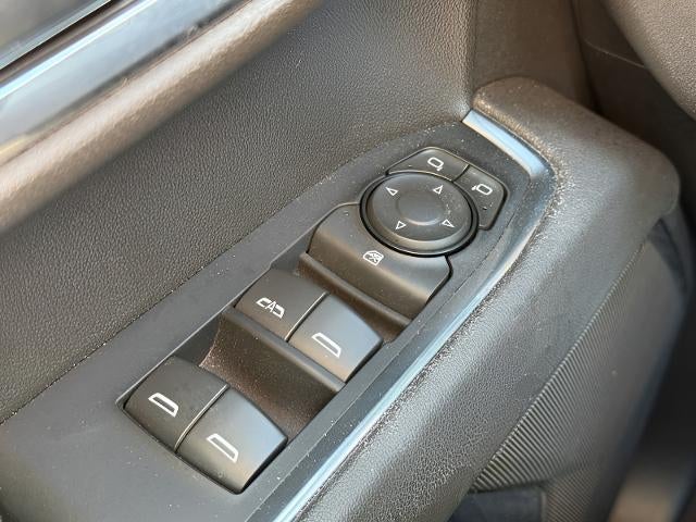 2023 Chevrolet Silverado 1500 4WD Crew Cab 147 LT w/2FL