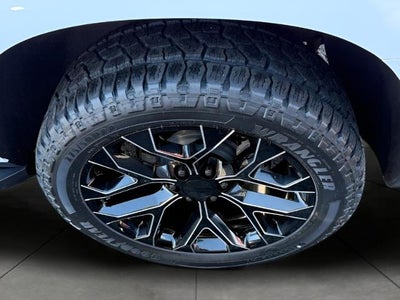 2024 GMC Yukon 4WD 4dr SLT