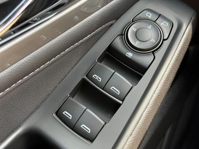 2023 Chevrolet Traverse AWD 4dr LT Cloth w/1LT