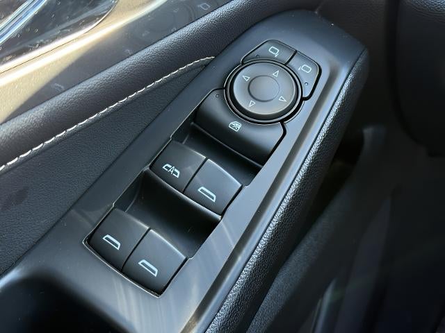 2023 Chevrolet Traverse AWD 4dr LT Leather