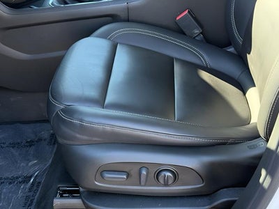 2023 Chevrolet Traverse AWD 4dr LT Leather