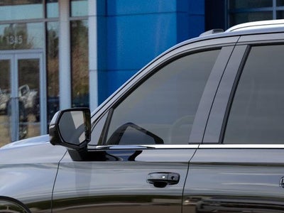 2026 Chevrolet Suburban 4WD 4dr LT