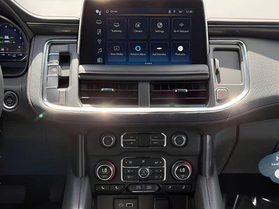2024 Chevrolet Suburban 4WD 4dr RST