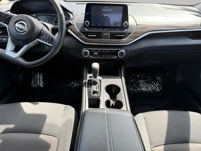 2025 Nissan Altima SV FWD