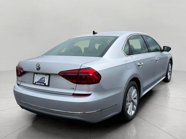 2018 Volkswagen Passat 2.0T SE Auto