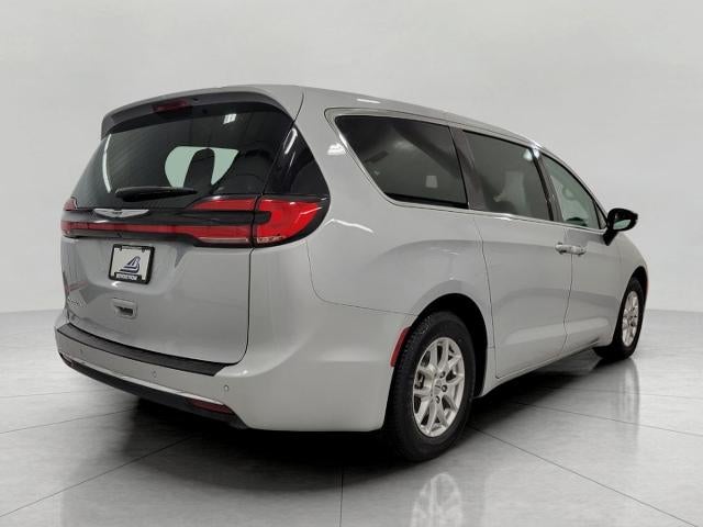 2024 Chrysler Pacifica Touring L FWD