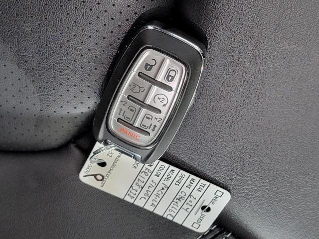 2024 Chrysler Pacifica Touring L FWD