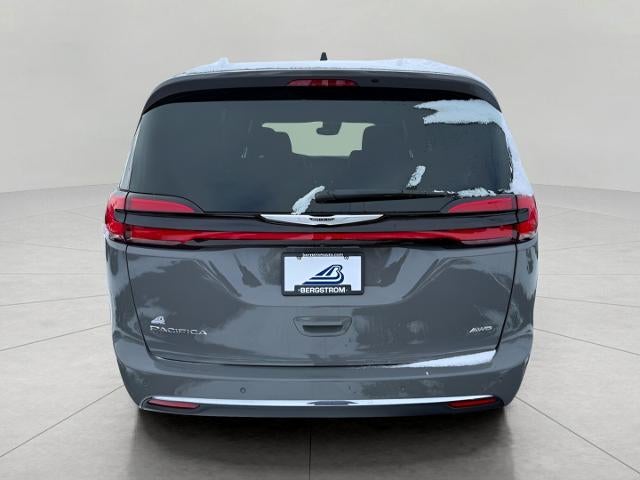 2025 Chrysler Pacifica Select AWD