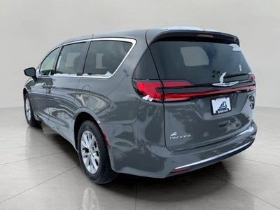 2025 Chrysler Pacifica Select AWD