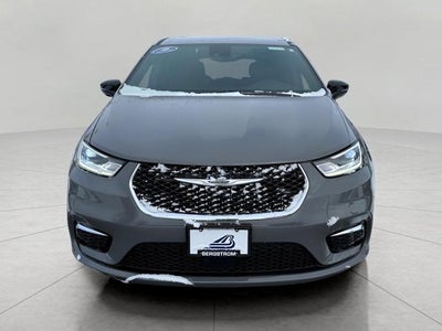 2025 Chrysler Pacifica Select AWD