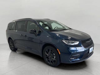 2025 Chrysler Pacifica Limited AWD