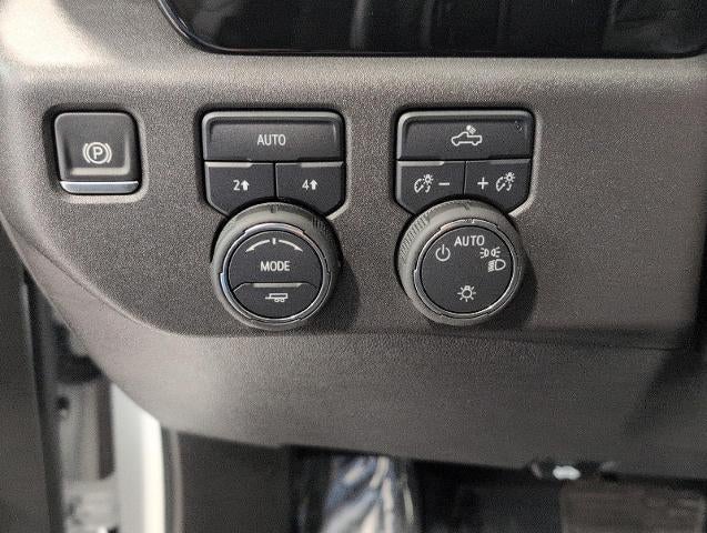 2025 Chevrolet Silverado 1500 4WD Crew Cab 147 LT w/2FL