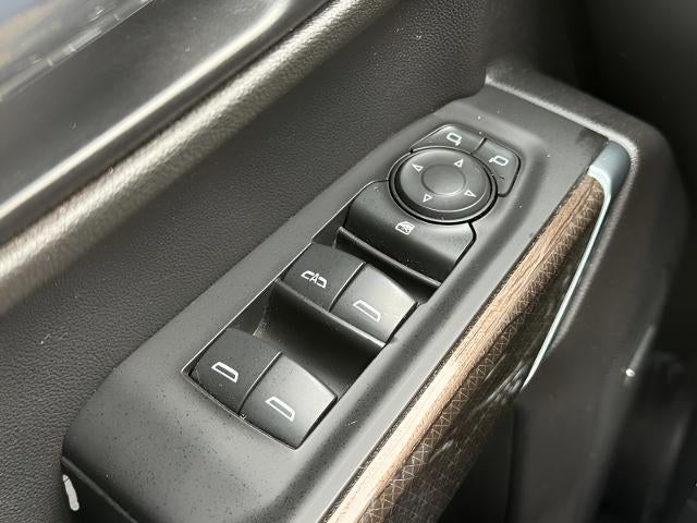 2020 Chevrolet Silverado 1500 4WD Crew Cab 147 RST