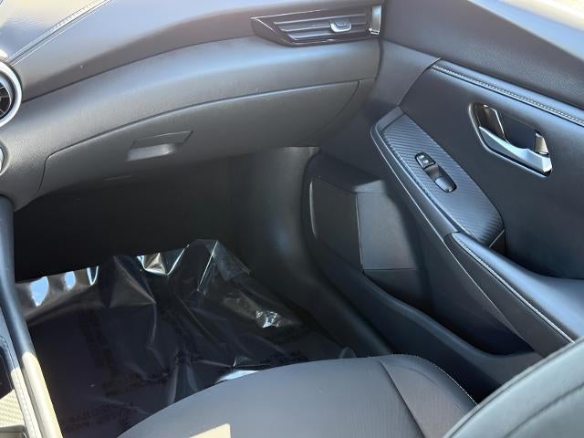 2025 Nissan Sentra SV CVT