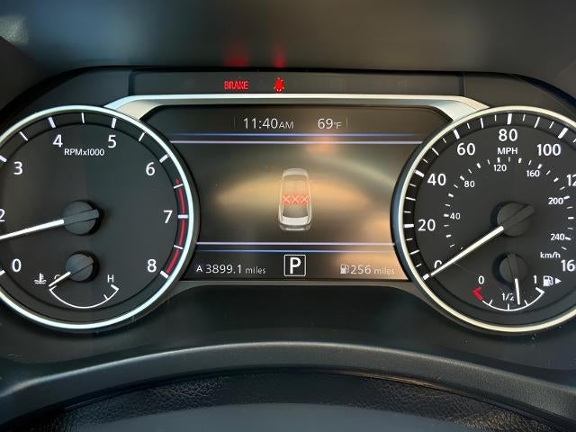 2025 Nissan Sentra SV CVT