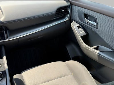 2021 Nissan Rogue FWD SV