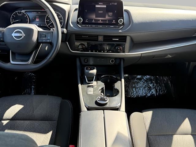 2025 Nissan Rogue AWD SV