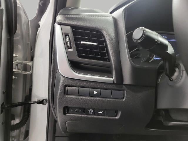 2025 Nissan Rogue AWD SV