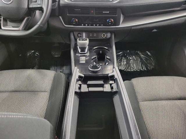 2025 Nissan Rogue AWD SV