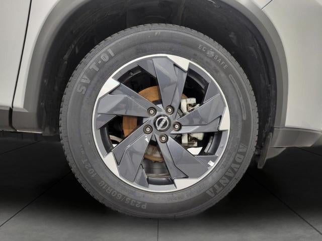 2025 Nissan Rogue AWD SV