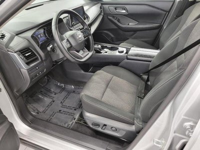 2025 Nissan Rogue AWD SV