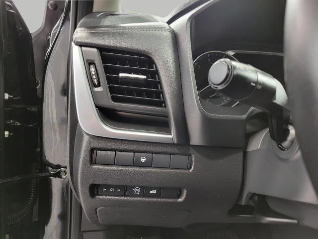 2025 Nissan Rogue AWD SV