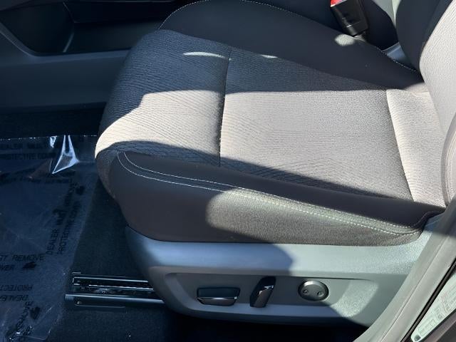 2025 Nissan Rogue AWD SV