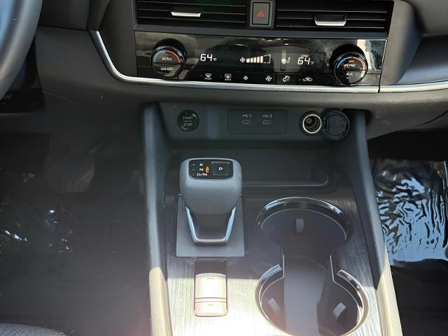 2025 Nissan Rogue AWD SV