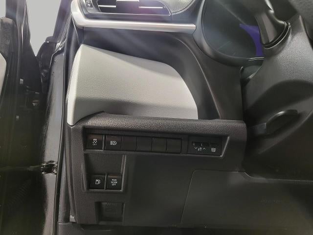 2025 Toyota Sienna LE FWD 8-Passenger