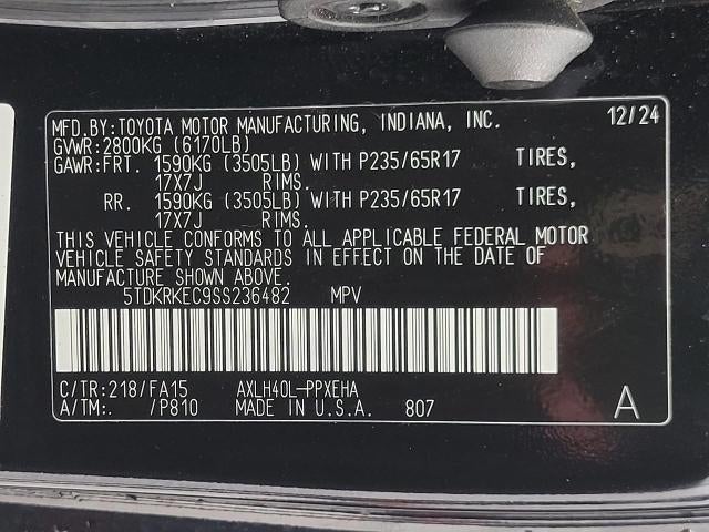 2025 Toyota Sienna LE FWD 8-Passenger