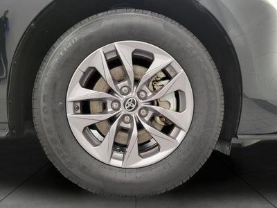 2025 Toyota Sienna LE FWD 8-Passenger